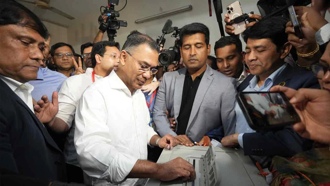 ভোট দিলেন তারেক রহমান