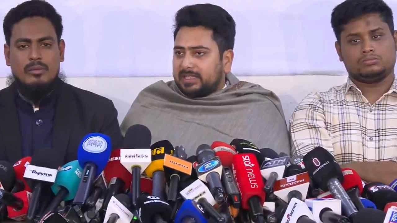 বৃহত্তর ঐক্যের স্বার্থে ৮ দলের সঙ্গে নির্বাচন করব: নাহিদ ইসলাম