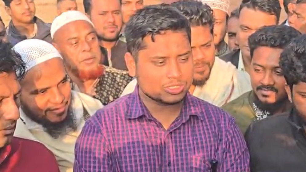 ভোটের জন্য ব্যক্তিগত সম্পর্কের অবনতি ঘটুক, তা আমরা চাই না: হাসনাত