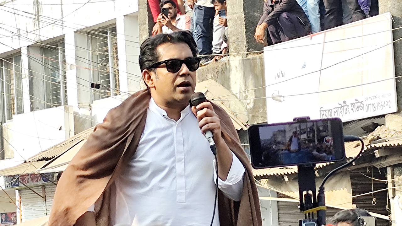 বিভিন্ন আসনে বেসরকারি ফলাফলে এগিয়ে আন্দালিব রহমান পার্থ