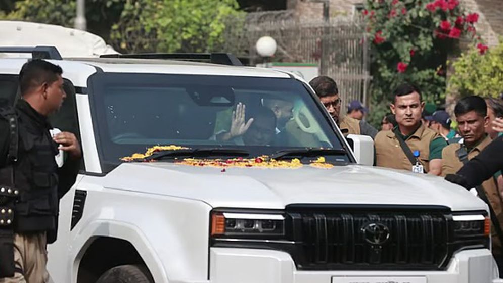 নিজস্ব গাড়িতে চড়বেন প্রধানমন্ত্রী তারেক রহমান