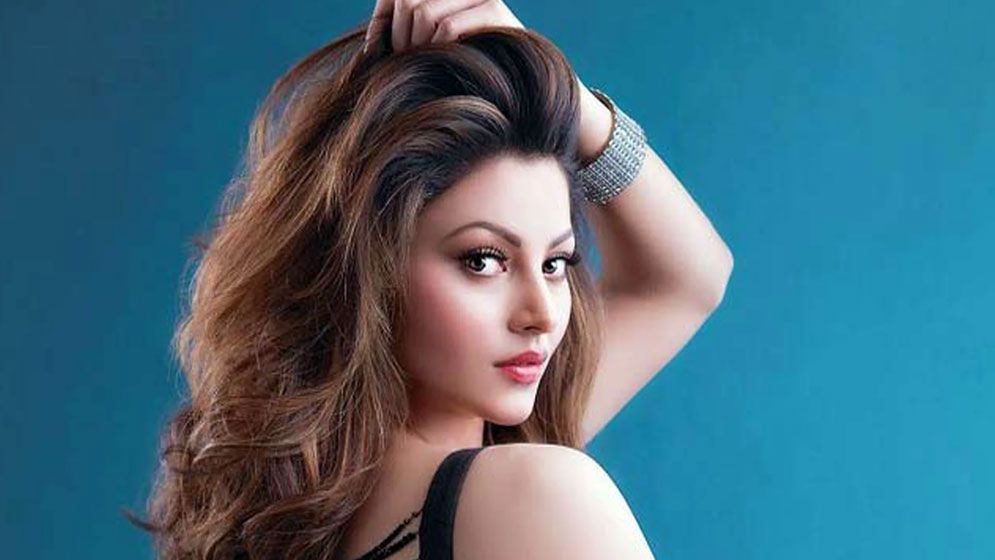 জন্মদিনে হীরার কেক কাটলেন উর্বশী, যা জানা গেল