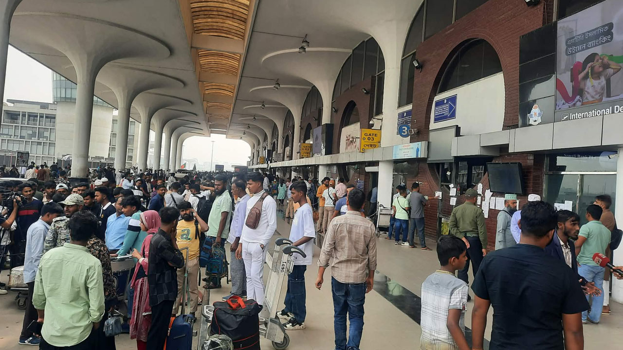 বৃহস্পতিবারও মধ্যপ্রাচ্যের ২৪ ফ্লাইট