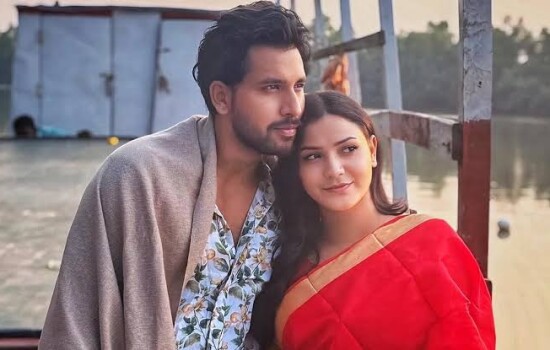 নিরাপত্তা চেয়ে থানায় জিডি অভিনেত্রী তিথির