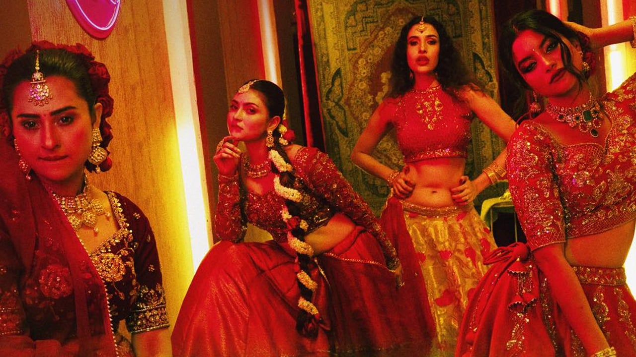 সেন্সর বোর্ডে ছাড় পেল ‘প্রেশার কুকার’