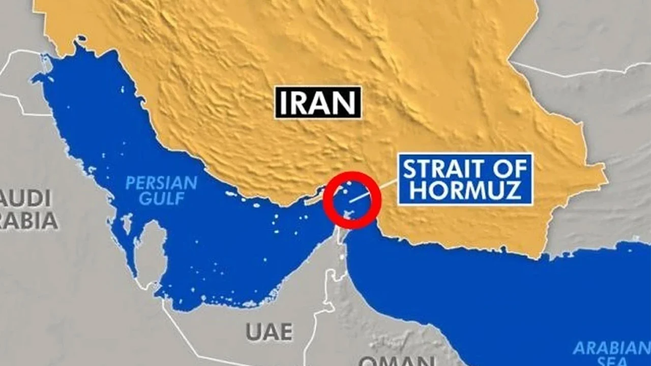 হরমুজ প্রণালিতে ‘অদৃশ্য টোল’ আদায় করছে আইআরজিসি